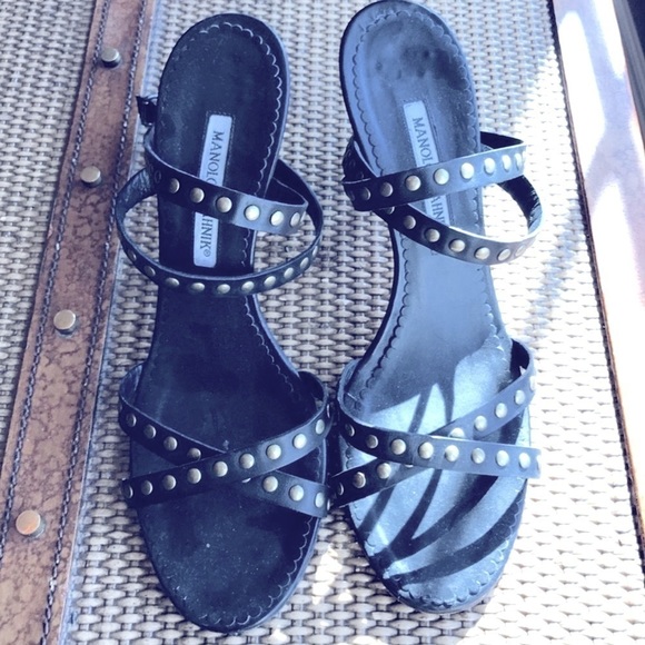 MANOLO Blahnik 39.5 Black Leather Strappy Laceup Studs Heels Sandals Goth Gold - Picture 2 of 7